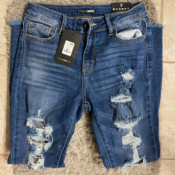 Fashion Nova Jeans - Picture 7 of 9